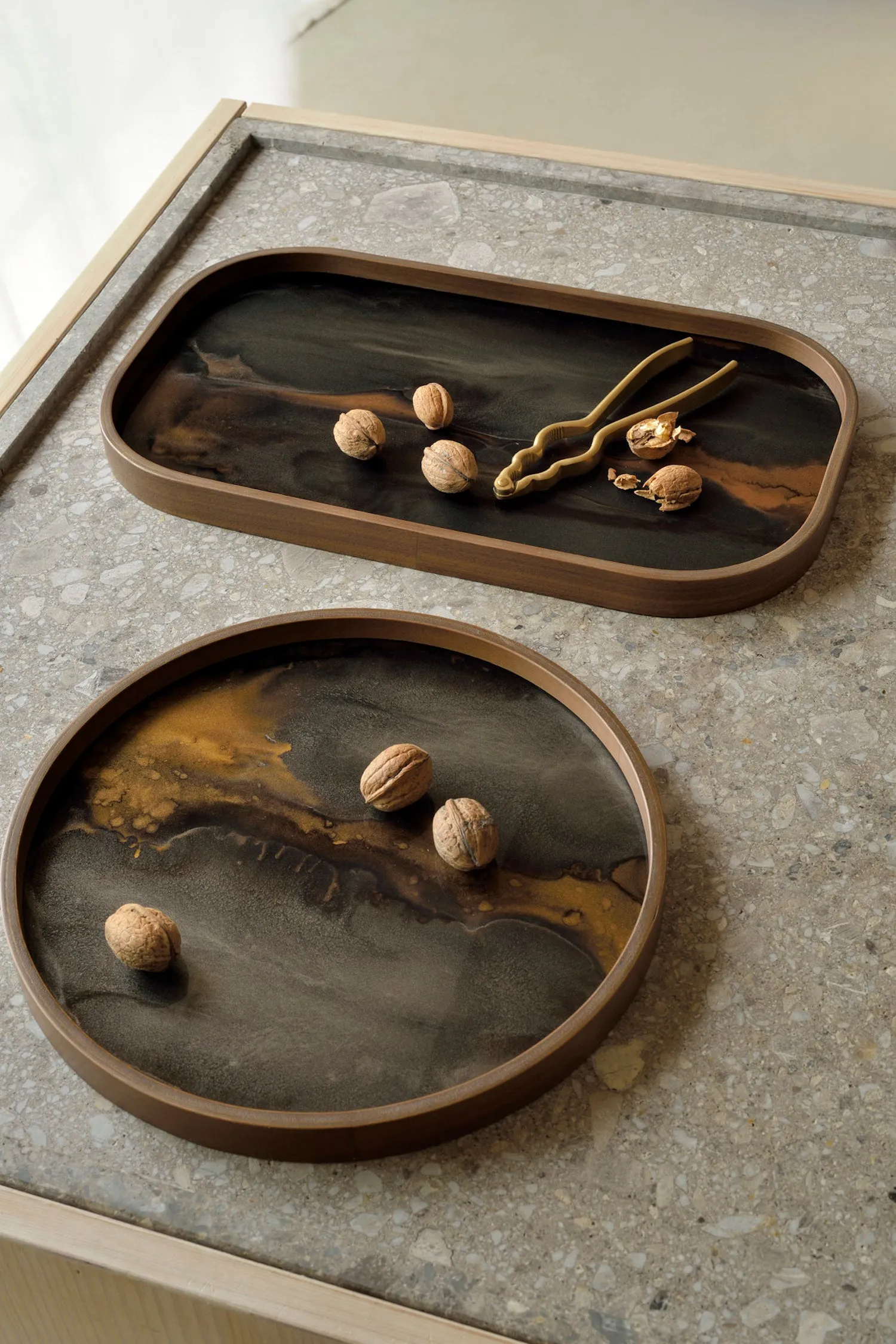 Bronze Organic Glass Valet Tray - Round - L