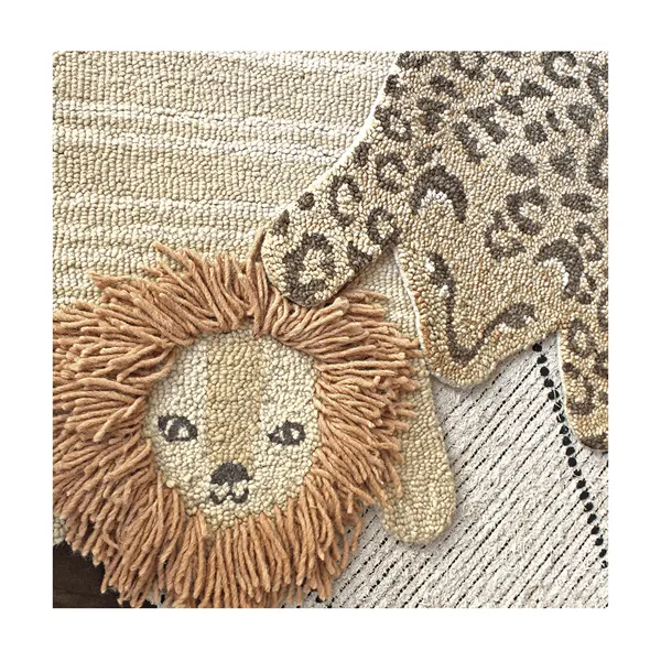 Crane Lion Shape Wool Rug - Kendi