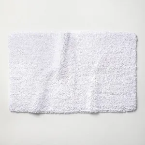 New - 24"x40" Mélange Looped Bath Rug White - Casaluna