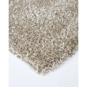 Stirling Floor Rug - Almond    (100% Polypropylene)