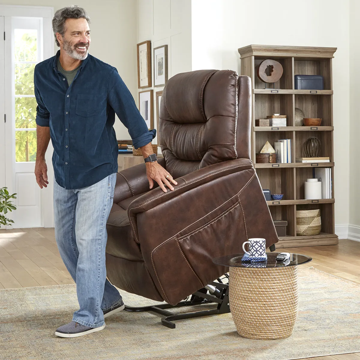 Ultra Comfort Marbella UC476 Power Lift Chair Recliner